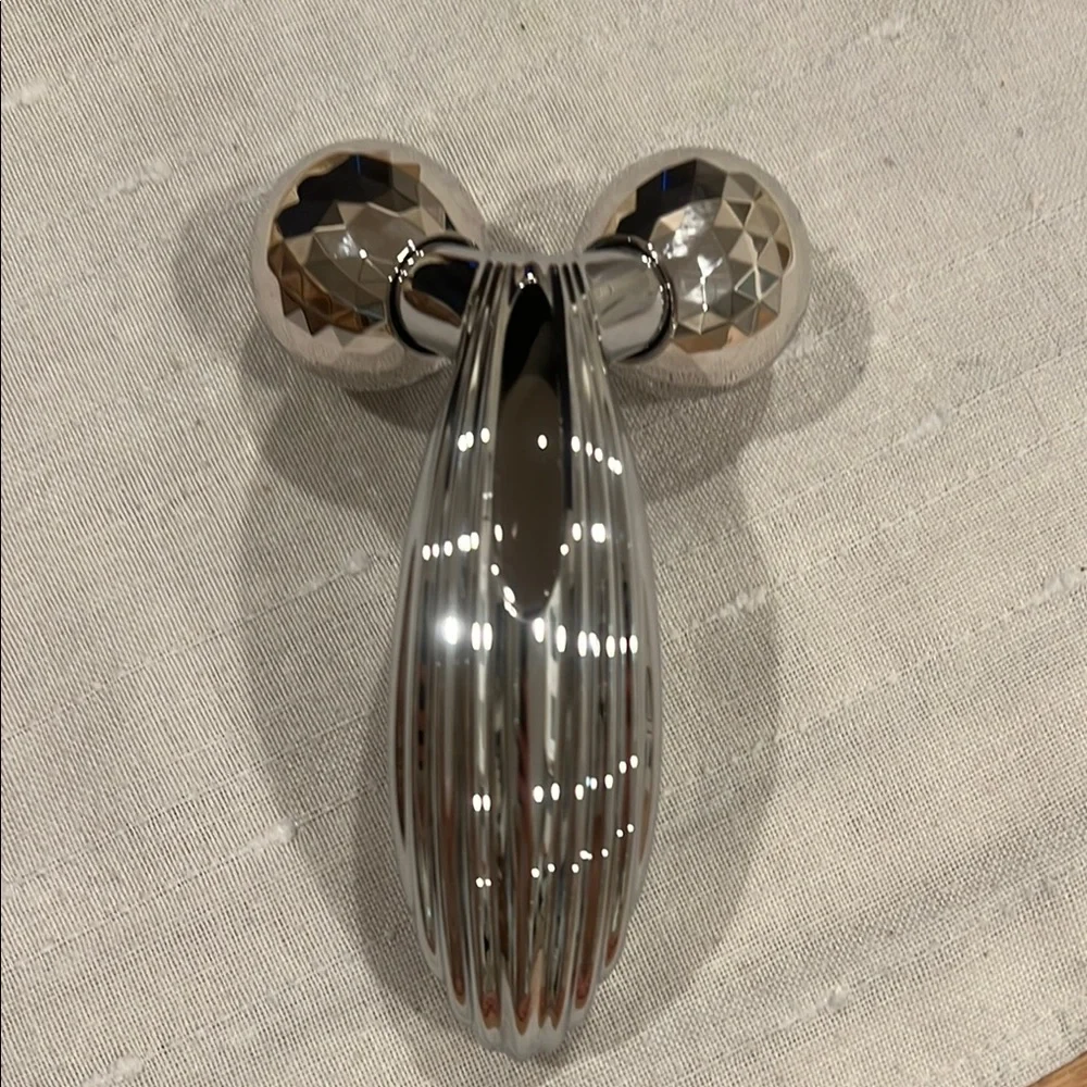 Refa Carat Ray face and body massager, used only couple of times.